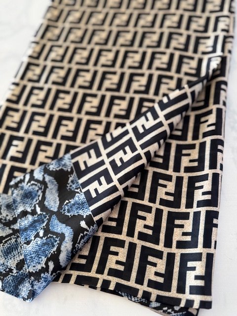 Pashmina Fendi