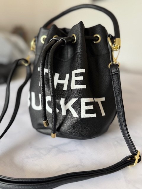 Bandolera The bucket
