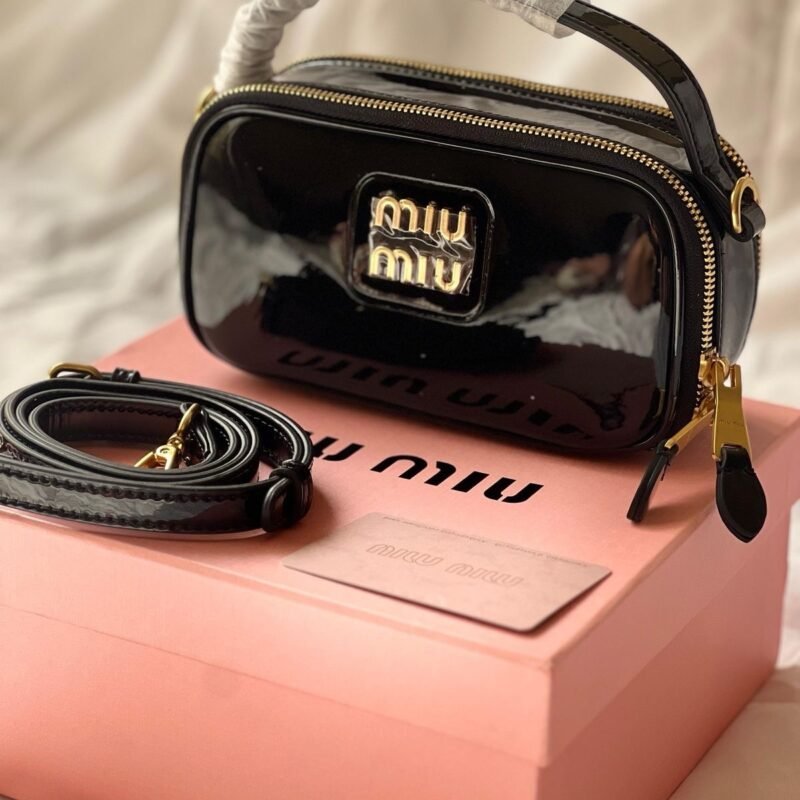 Cartera Miu Miu glossy