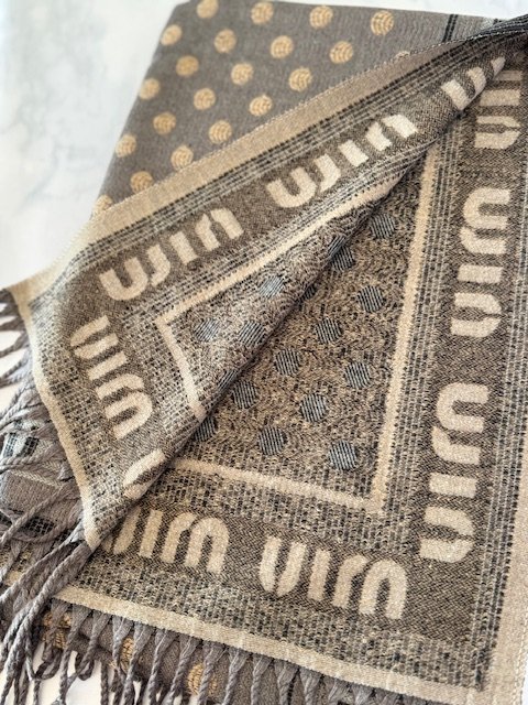 Pashmina Miu Miu