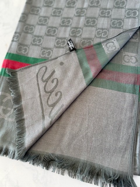 Pashmina Gucci