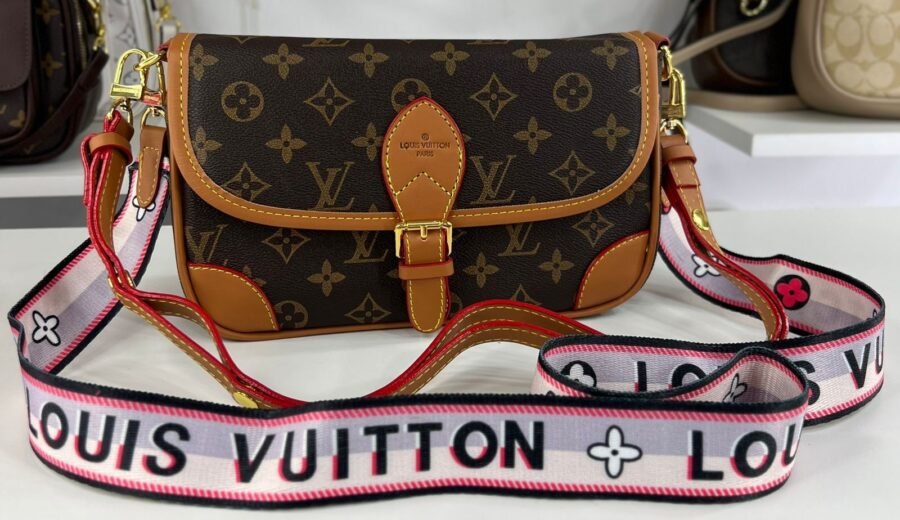 Bandolera LV con ribetes color suela