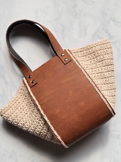 Guía de tejido – Cartera Rose