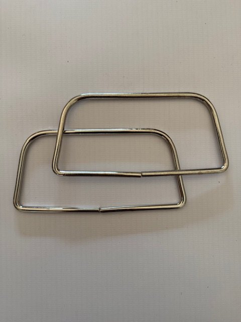 Par de Manijas - trapecio - plateadas