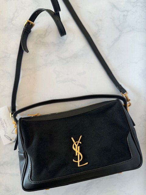 YSL gamuza negra