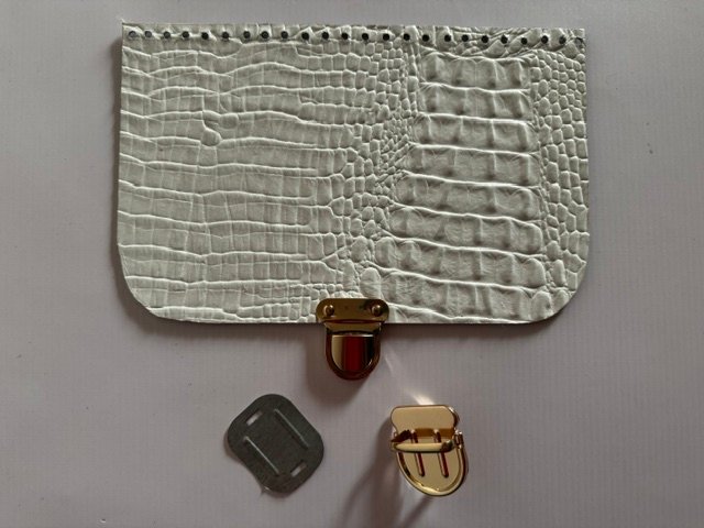Tapa 15,5 x 24 CM