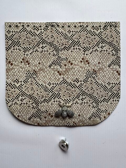 Tapa de cuero (18 x 20 cm)