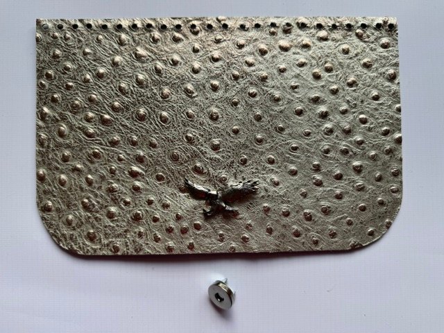 Tapa de cuero (15,5 x 24cm)