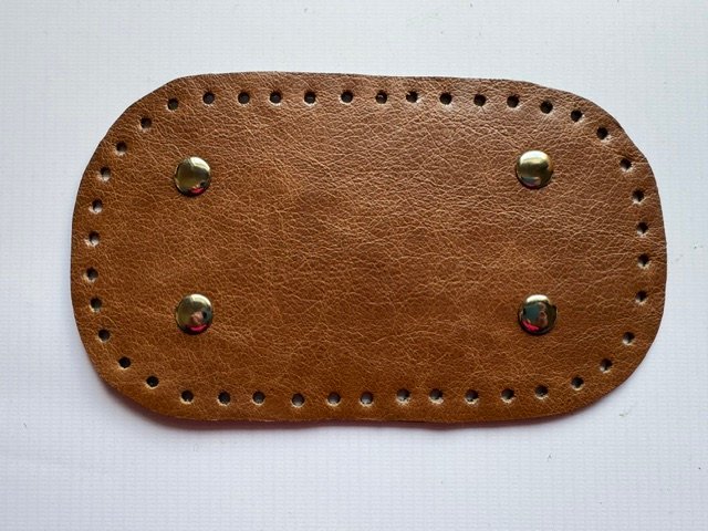 Base de cuero (10,5 x 18,5 cm)