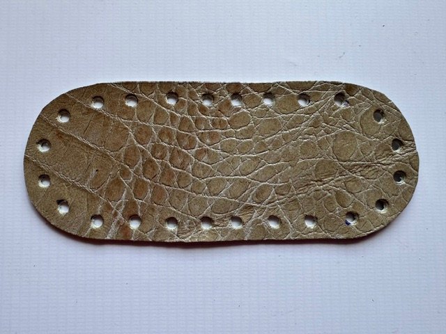 Base de cuero (6 x 15 cm)